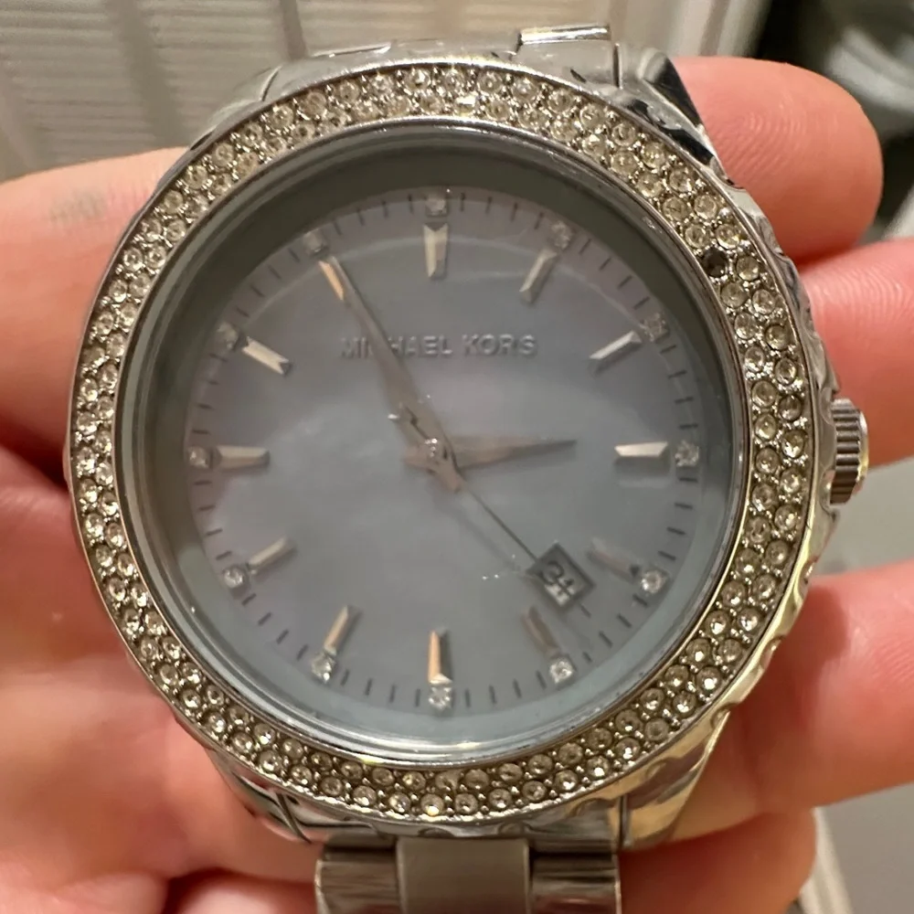 Michael Kors Silver Crystal Bezel Stainless Steel Iridescent Watch Women